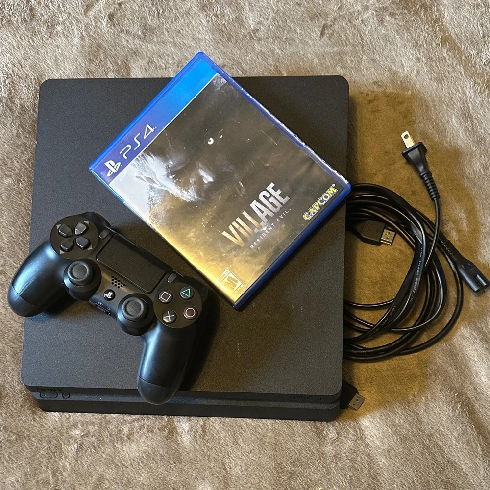 Sony PS4 Console with Game and Controller Resident Evil Village - Black